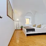 Clementina Charme - My Extra Apartment *